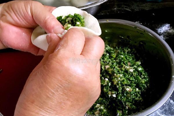 香菜肉饼的做法图解2