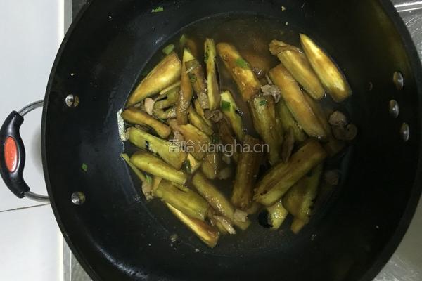 茄子炖蛤蜊的做法图解6