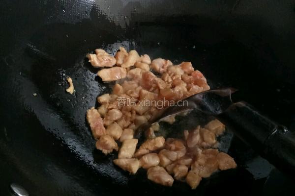 鸡肉三丁的做法图解3
