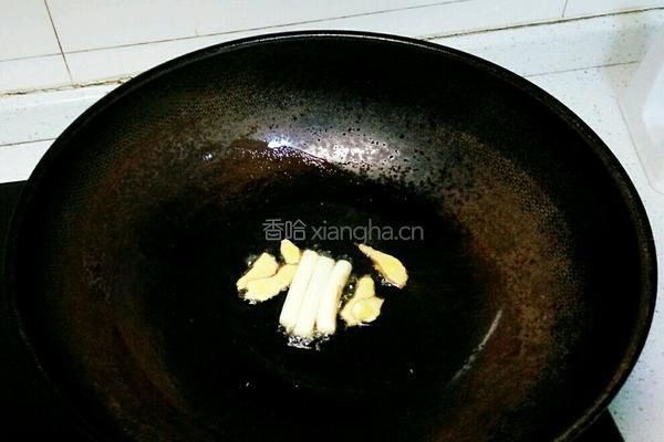 香菇烧鸡翅根的做法图解8
