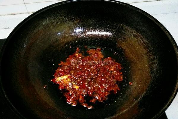 香菇烧鸡翅根的做法图解9