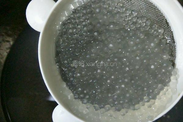 红红火火西米露的做法图解7