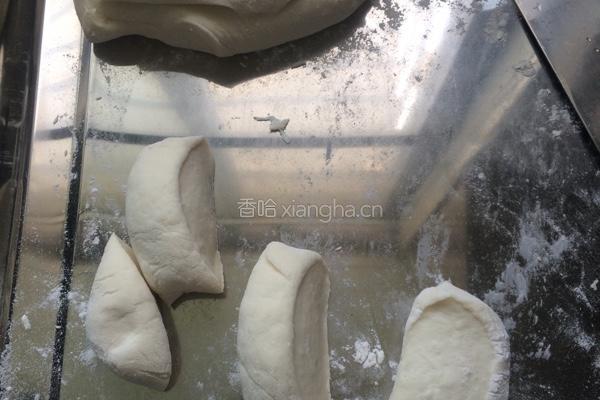 芝麻包子的做法图解2