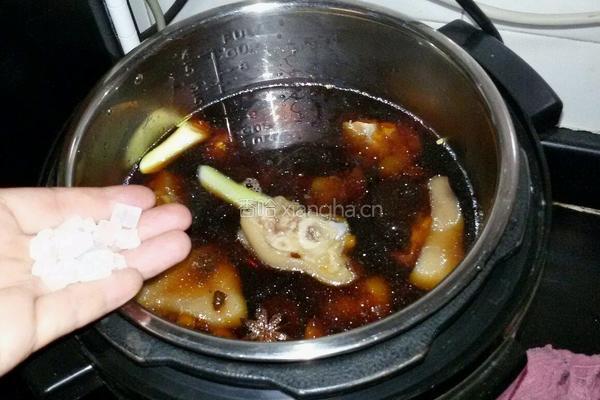 香辣美容蹄的做法图解6