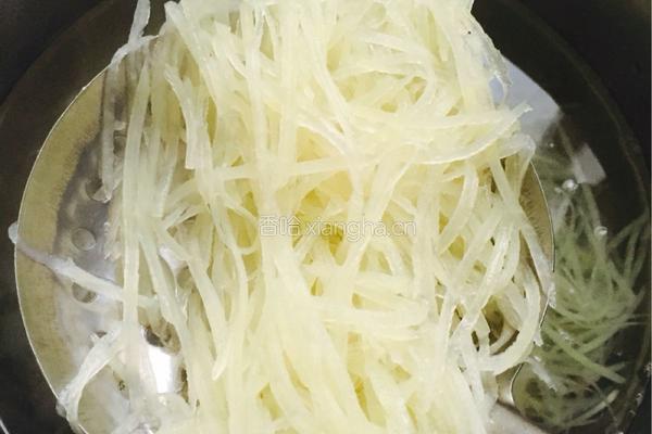 酸辣土豆丝的做法图解4