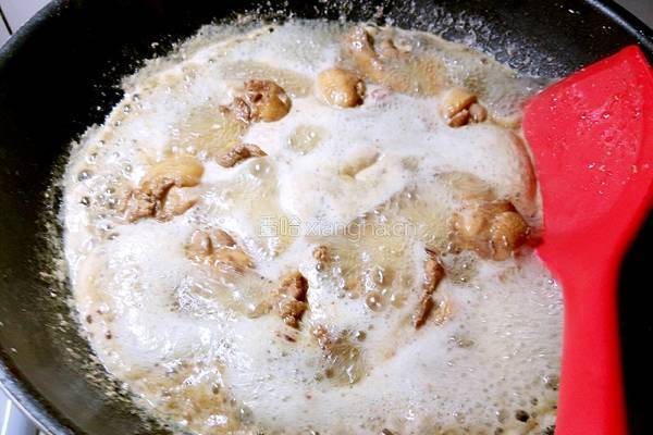 土豆炖鸡翅根的做法图解5