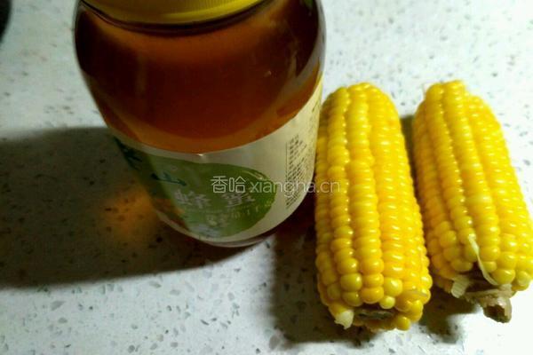 鲜榨玉米汁的做法图解1