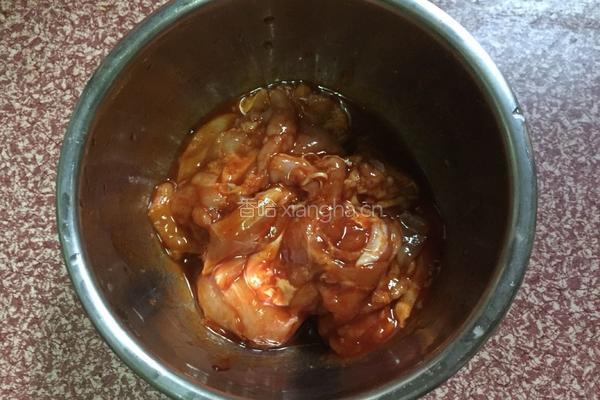 奥尔良鸡腿堡的做法图解2