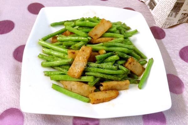豆角炒肉饼