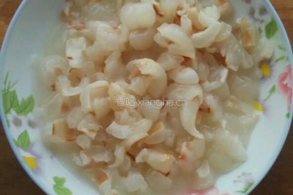 荔枝脉动饮品的做法图解2