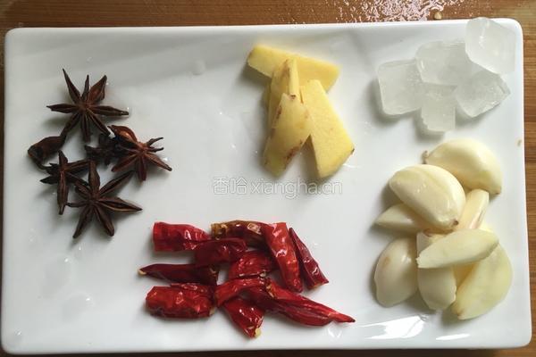 土豆焖五花肉的做法图解2