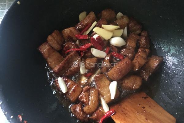 土豆焖五花肉的做法图解7