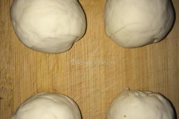 梅干菜扣肉饼的做法图解5