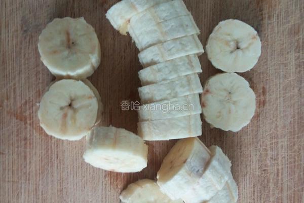 煎香蕉片的做法图解3