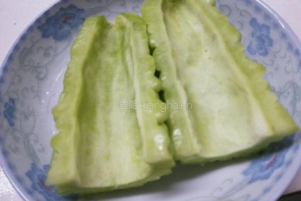 苦瓜烘蛋的做法图解1