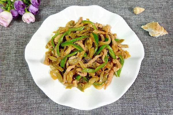 肉丝青椒炒榨菜的做法图解8