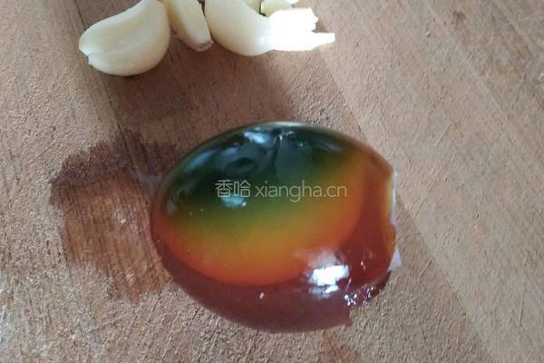 皮蛋旱菜汤(皮蛋自制)的做法图解3
