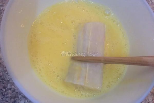 酥炸带鱼的做法图解3