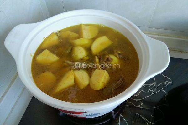 沙锅煲土豆块咖喱鸡汤的做法图解7