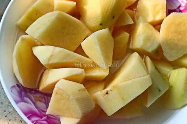 土豆炖芸豆（油豆）的做法图解2