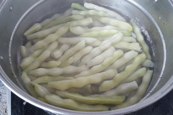 芸豆肉馅饺子的做法图解3