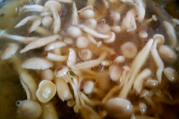 蟹味菇蛋花紫菜汤的做法图解6