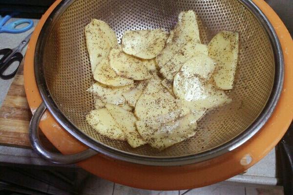 土豆片汉堡扒田园沙拉的做法图解4
