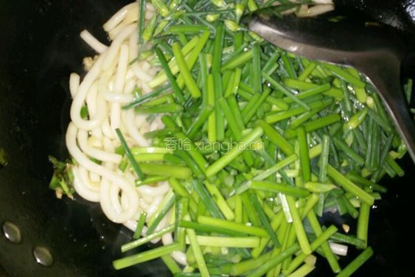 韭菜苔炒粉的做法图解3