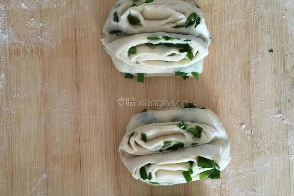 韭菜花卷的做法图解9