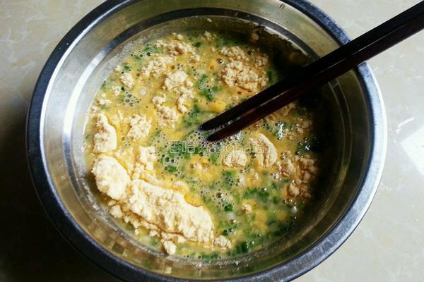 葱花玉米面蛋饼的做法图解5