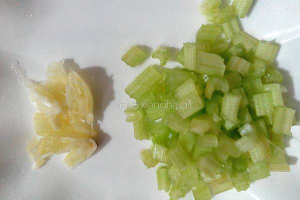 芹菜炒土豆丝的做法图解2