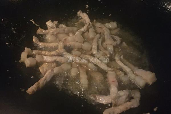 散花菜炒肉的做法图解2
