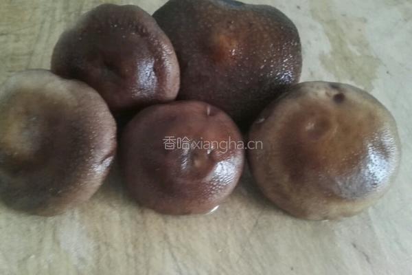 香菇鸡蛋打卤面的做法图解4