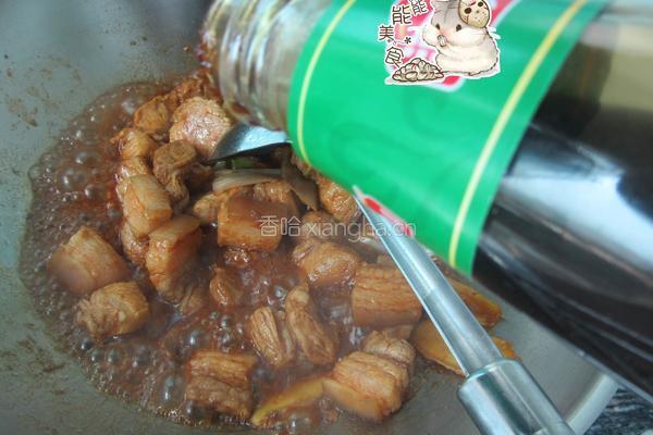 红烧肉炖土豆的做法图解9