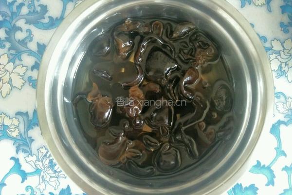 凉拌洋葱苦瓜的做法图解4