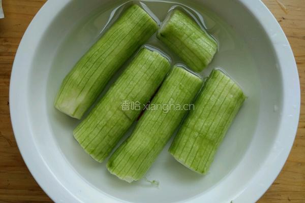 丝瓜蛋汤的做法图解1