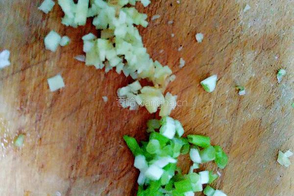 菠菜蛋花汤的做法图解2