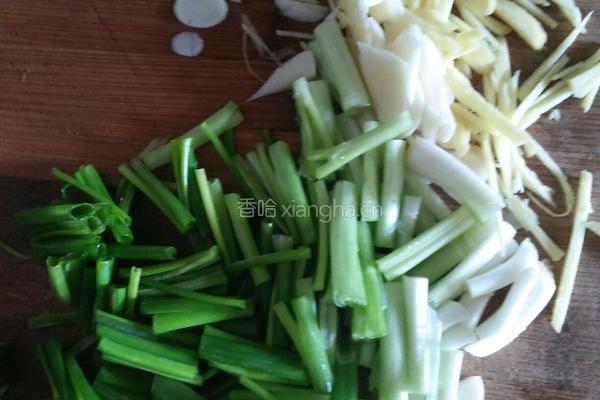 剁辣椒蒸鱼的做法图解3
