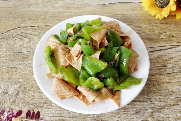 青椒炒豆皮的做法图解9