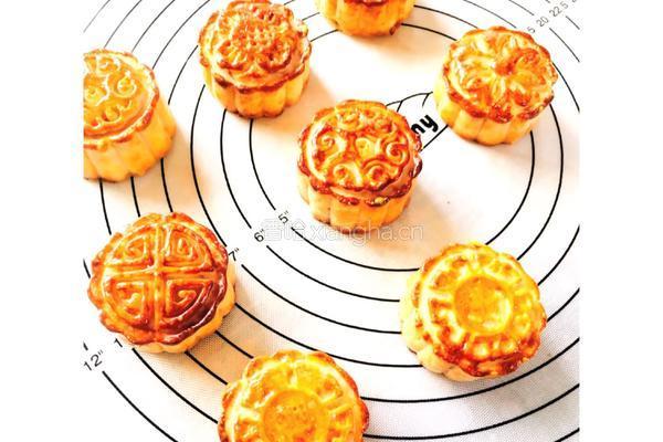 果味月饼的做法图解1