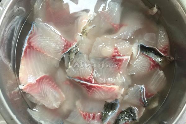 酸菜片片鱼的做法图解6