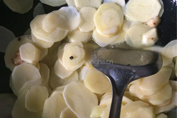 香辣土豆片的做法图解7