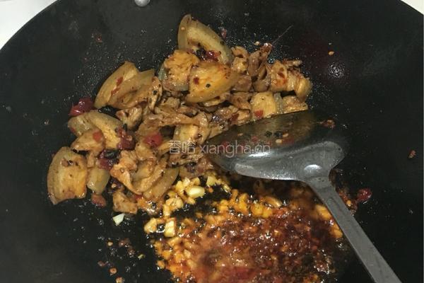 蒜苗回锅肉的做法图解8