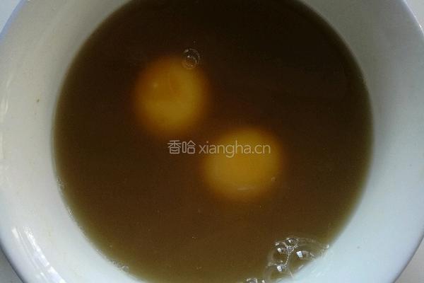 三七粉蜂蜜炖蛋的做法图解3