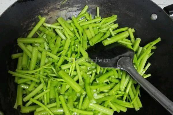 蒜泥空心菜的做法图解3