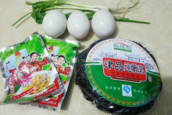 紫菜榨菜蛋花汤的做法图解1