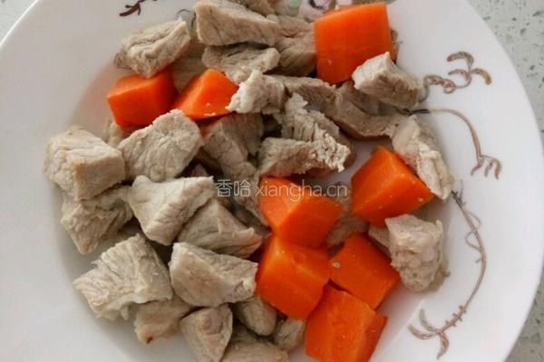 胡萝卜肉松的做法图解1