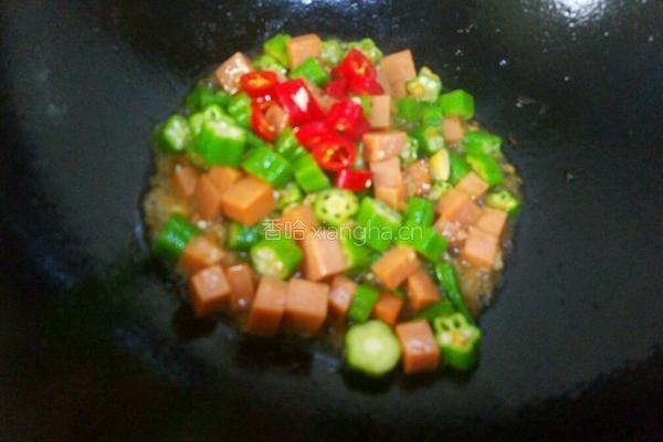 秋葵炒火腿的做法图解7