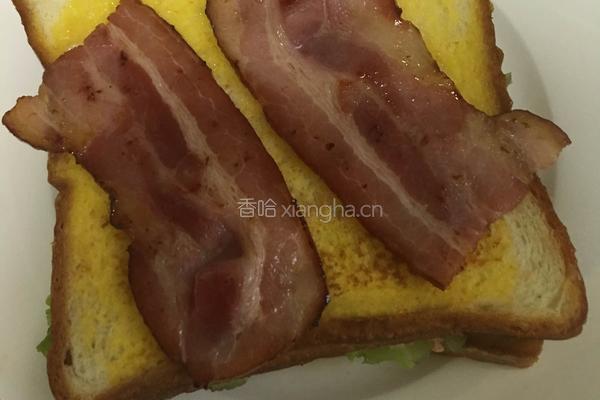 金枪鱼培根三明治的做法图解3
