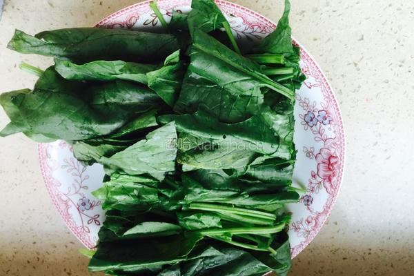 菠菜炒鸡蛋的做法图解1